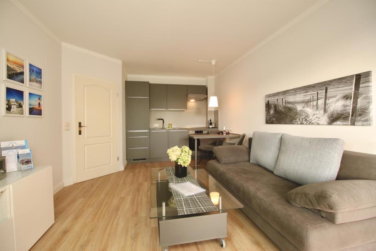 Apartment Ferienhaus Am Yachthafen, Duene *